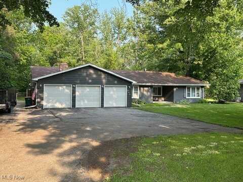 640 N Lake Street, Madison, OH 44057