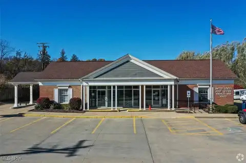 1296 Ridge Road unit: B, Hinckley, OH 44233