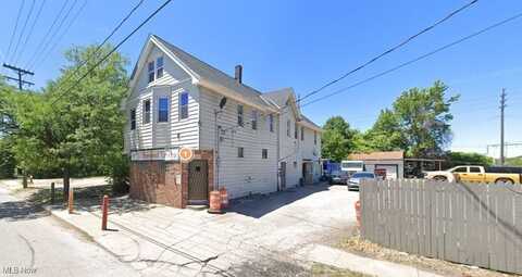 15507 Saranac Road, Cleveland, OH 44110