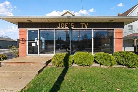 618 W Liberty Street, Hubbard, OH 44425