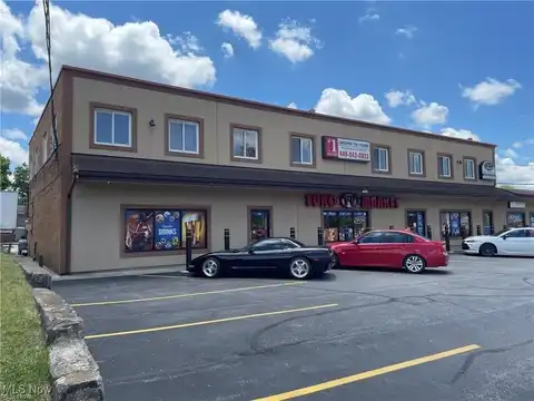 4805 W Pleasant Valley Road unit: 6A, Parma, OH 44129