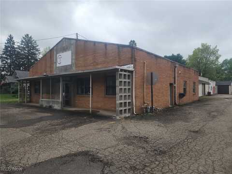 1760 Brightwood Road SE, New Philadelphia, OH 44663