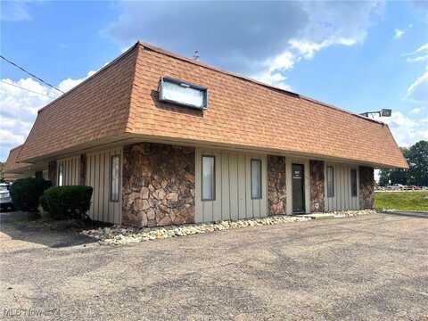 6947 Promway Avenue NW, North Canton, OH 44720