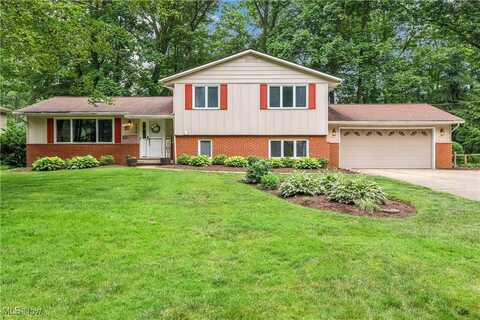 196 Scenic View Drive, Copley, OH 44321