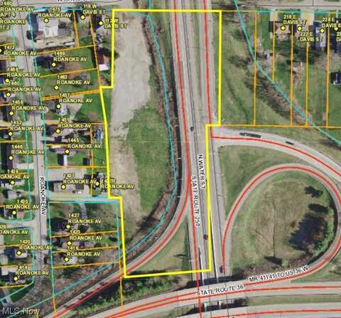 W Davis Street, Uhrichsville, OH 44683