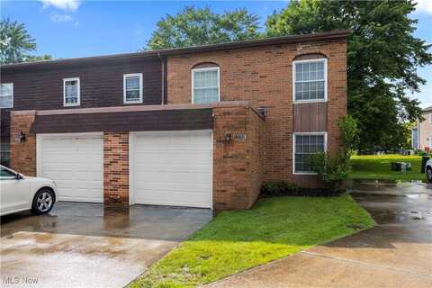 13958 Oakbrook Drive unit: 3958, North Royalton, OH 44133