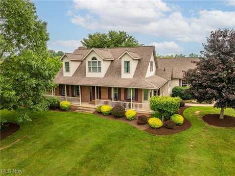 9733 Elton Street SW, Navarre, OH 44662