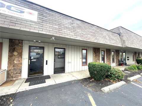 6973 Promway Avenue NE, North Canton, OH 44720