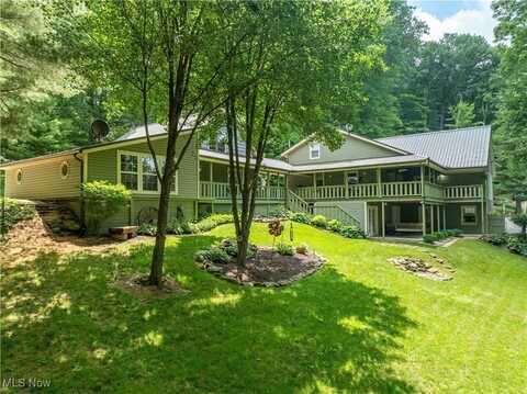 2461 Trailwood Drive SW, Carrollton, OH 44615