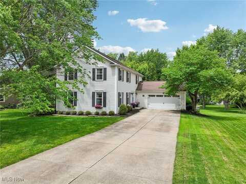 141 Sunset Drive, Hudson, OH 44236
