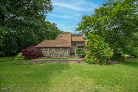3355 Waterford Road, New Waterford, OH 44445