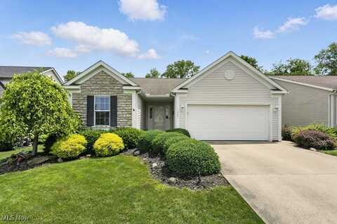 1367 Hidden Lake Boulevard, Akron, OH 44312