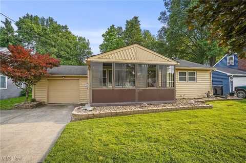 3451 Susan Circle, Youngstown, OH 44511