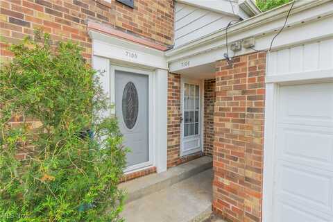34112 Chagrin Boulevard unit: 7106, Moreland Hills, OH 44022