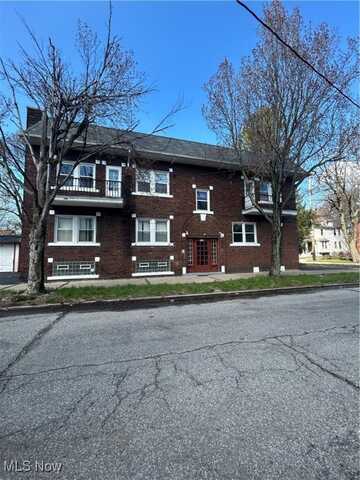 11013 Harvey Avenue, Cleveland, OH 44104