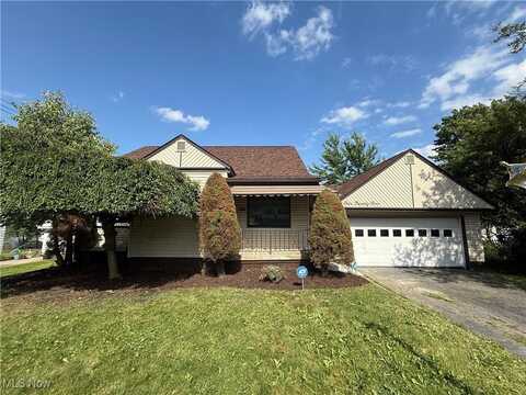 425 Manchester Avenue, Youngstown, OH 44509