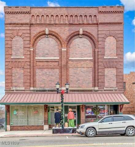 927 Wheeling Avenue, Cambridge, OH 43725