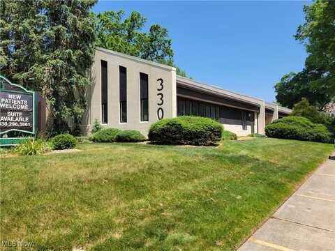 330 N Chestnut Street, Ravenna, OH 44266