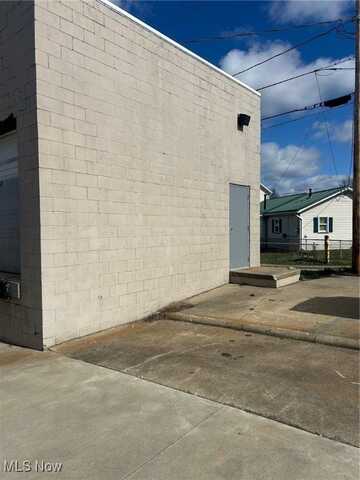 213 S Wooster Avenue unit: Rear, Dover, OH 44622