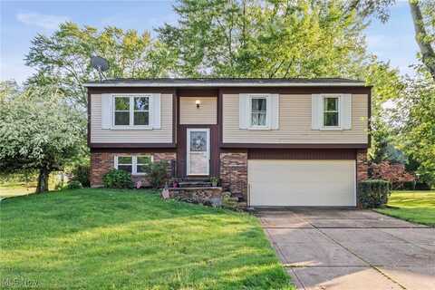 8626 Brentwood Drive, Olmsted Falls, OH 44138