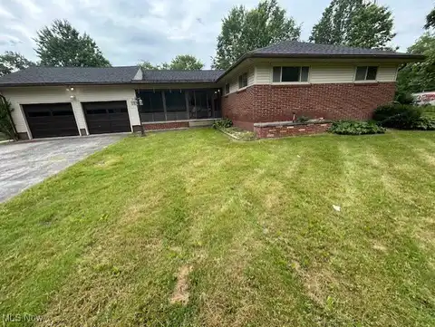 17657 Beck Street, Lake Milton, OH 44429