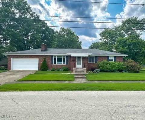 344 17th Street NW, Barberton, OH 44203