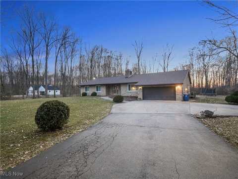 4234 Lyntz Townline Road SW, Warren, OH 44481