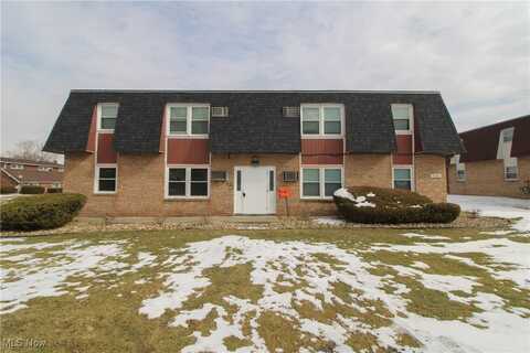 2060 Wolosyn Circle, Poland, OH 44514