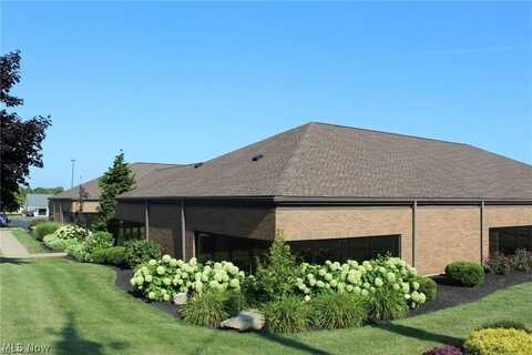 885 S Sawburg Avenue unit: 101, Alliance, OH 44601