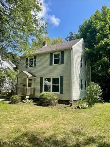 1079 Orlando Avenue, Akron, OH 44320