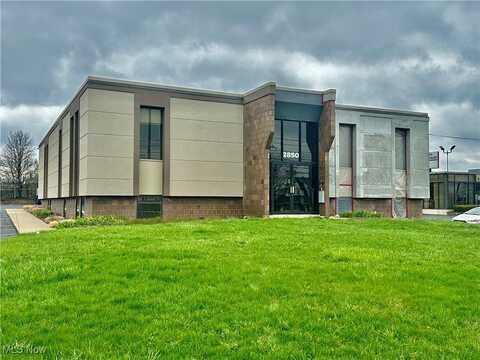2850 S Arlington Road, Akron, OH 44312