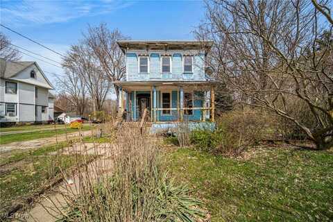 371 W Main Street, Geneva, OH 44041