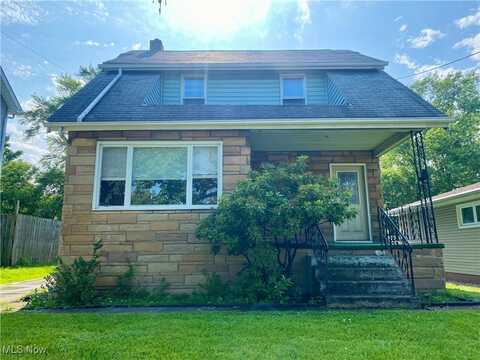 546 Brittain Road, Akron, OH 44305