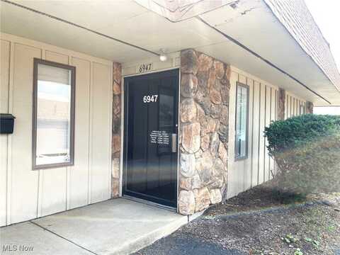 6947 Promway Avenue NW, North Canton, OH 44720
