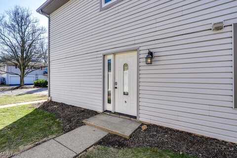 2401 Island Drive unit: 20D, Uniontown, OH 44685