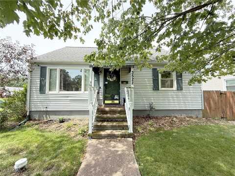 3522 OAKDALE AVE, Lorain, OH 44055