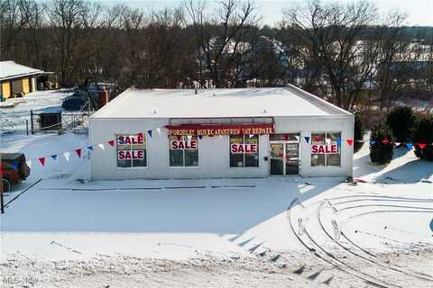 4922 Mahoning Avenue NW, Warren, OH 44483