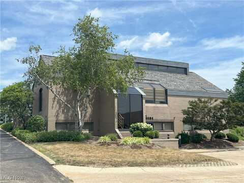 4181 Holiday Avenue NW, Canton, OH 44718