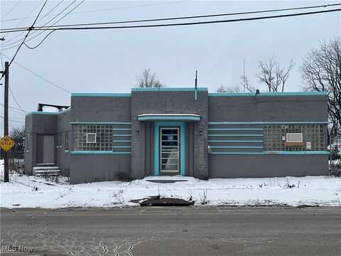 1077 Wilson Avenue, Youngstown, OH 44506