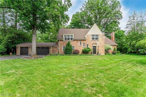 7894 Oakhurst Circle, Brecksville, OH 44141