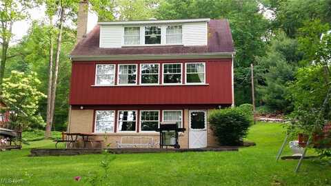 3675 Rockwood Drive SW, Carrollton, OH 44615