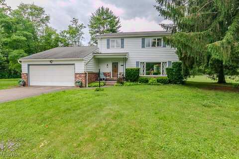 13228 Boulder Glen Drive, Chesterland, OH 44026