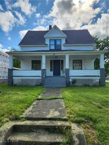 3033 Glenwood Avenue, Youngstown, OH 44511