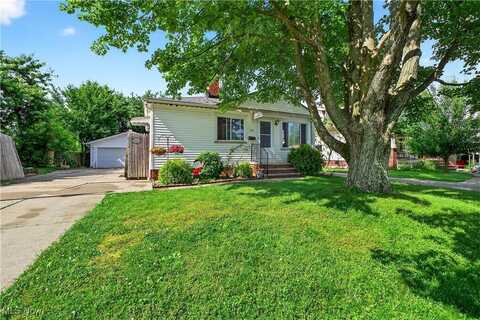 3812 Center Drive, Parma, OH 44134