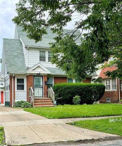 3861 Kirkwood Road, Cleveland Heights, OH 44121