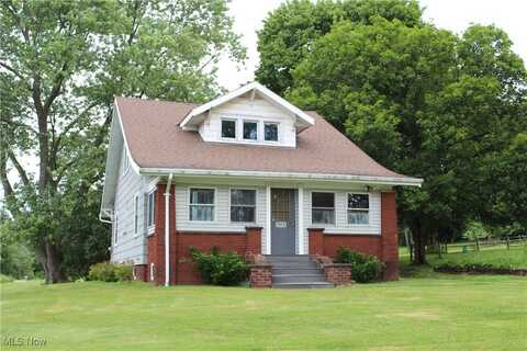 7855 Cindell Street SE, East Canton, OH 44730