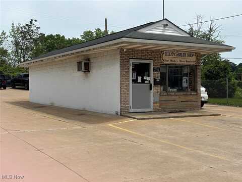 2712 Cleveland Avenue NW, Canton, OH 44709