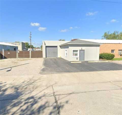157 Kenwood Street, Elyria, OH 44035