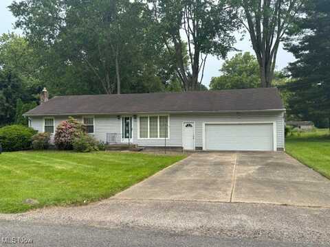 2414 Hennetta Avenue, Akron, OH 44320