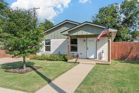 614 W 3rd St., Mc Gregor, TX 76657